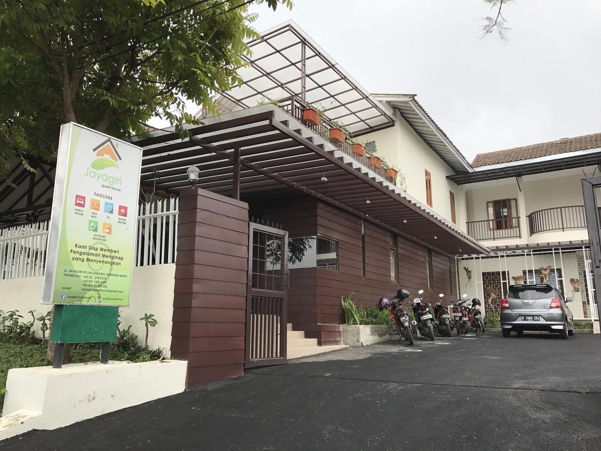 Jayagiri Guesthouse By Belgareti Lembang Ngoại thất bức ảnh